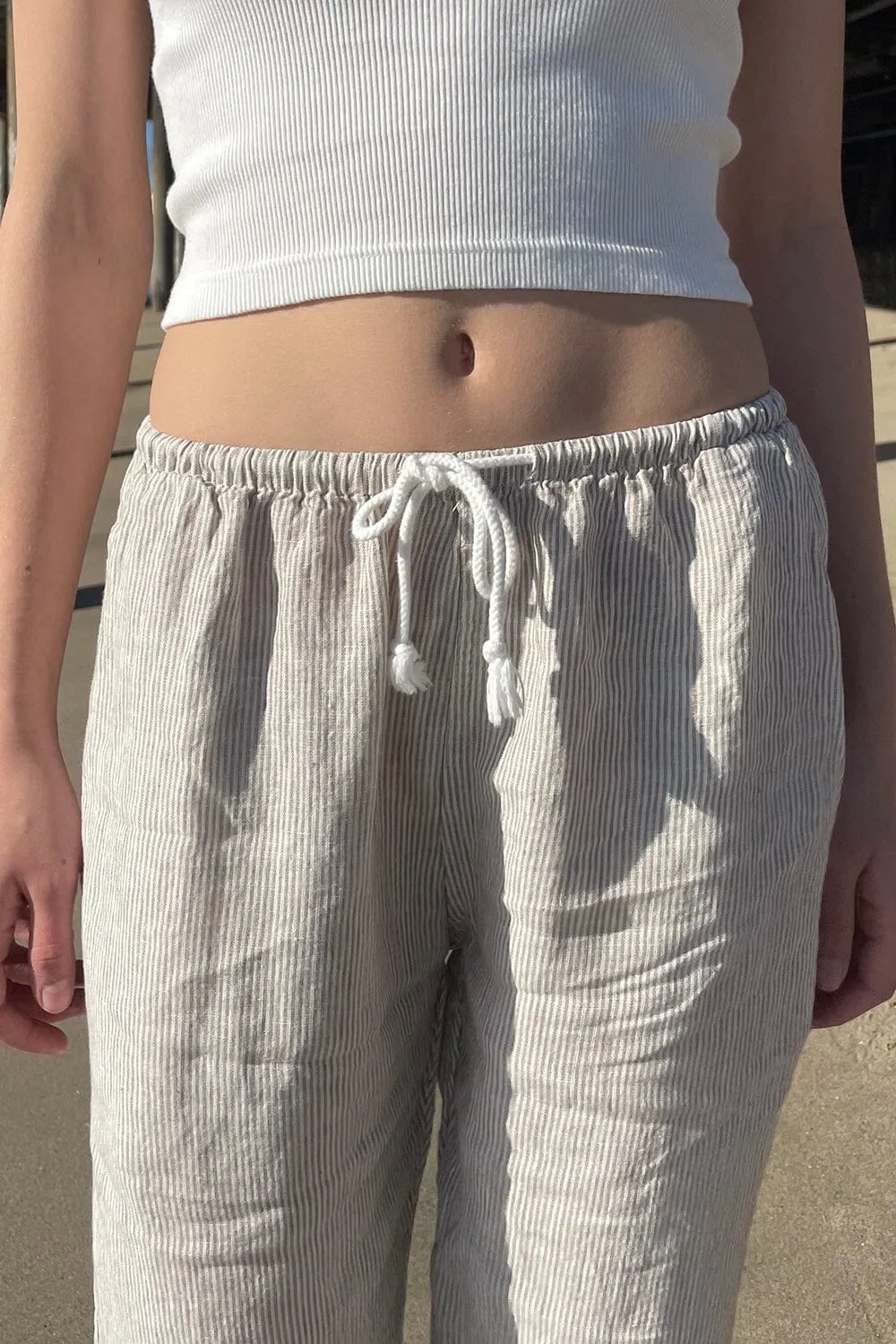 Anastasia Linen Pants - High quality linen pants with a trendy design. Perfect for any occasion.