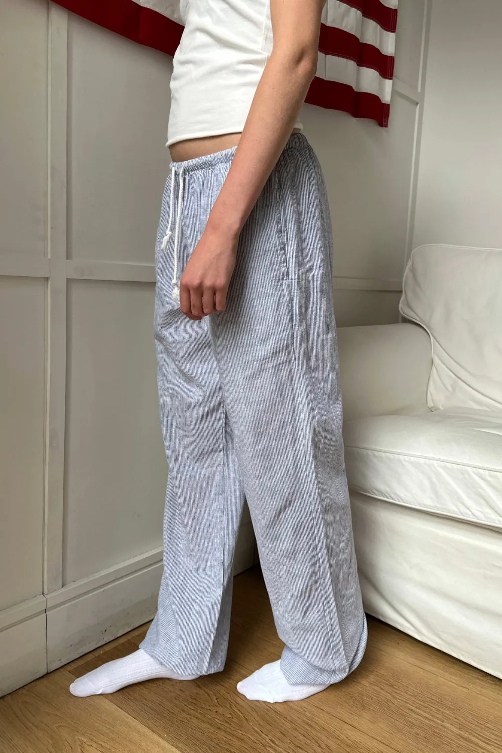 Anastasia Linen Pants - High quality linen pants with a trendy design. Perfect for any occasion.