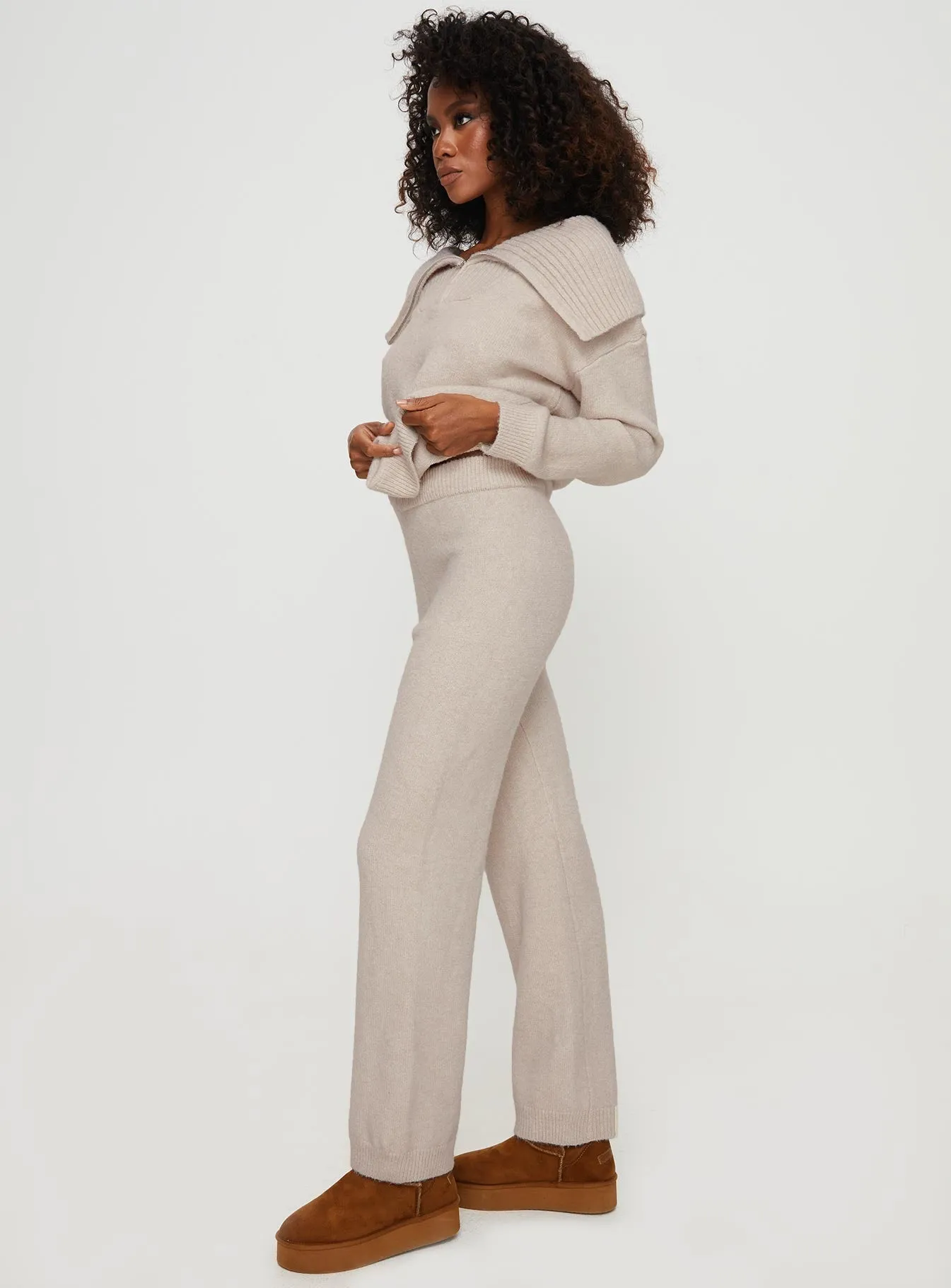 Beige Pants by Umanzor - Buy Now