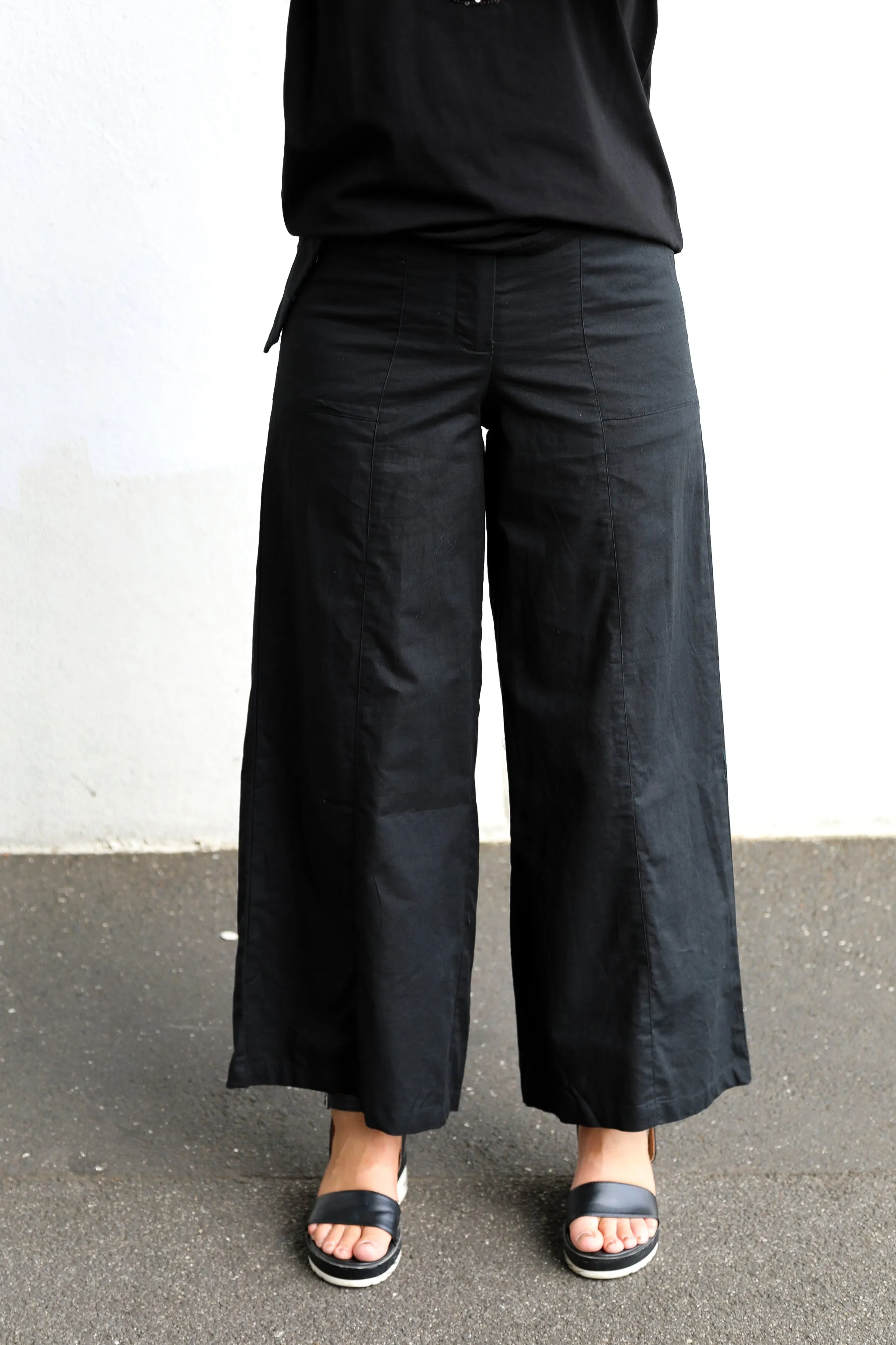 Black Lantern Pants