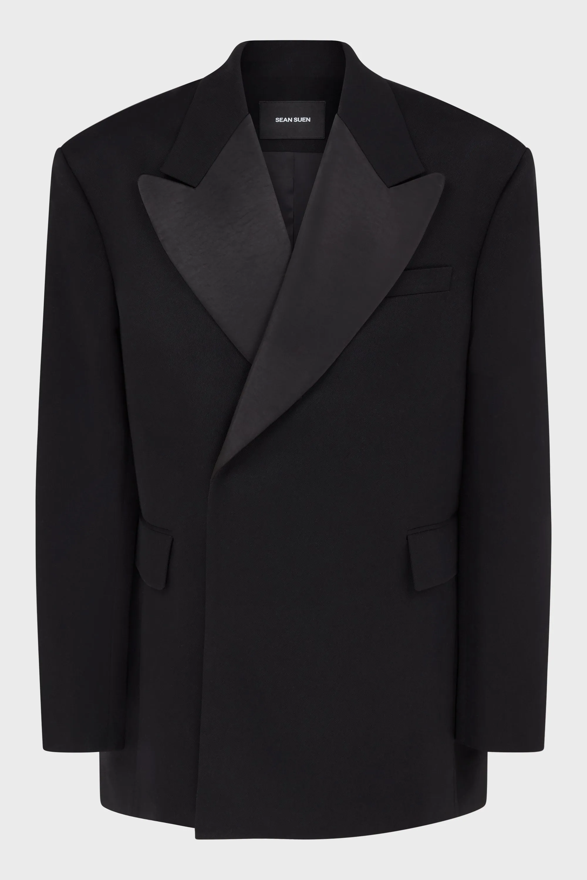 BLACK PEAK LAPEL BLAZER