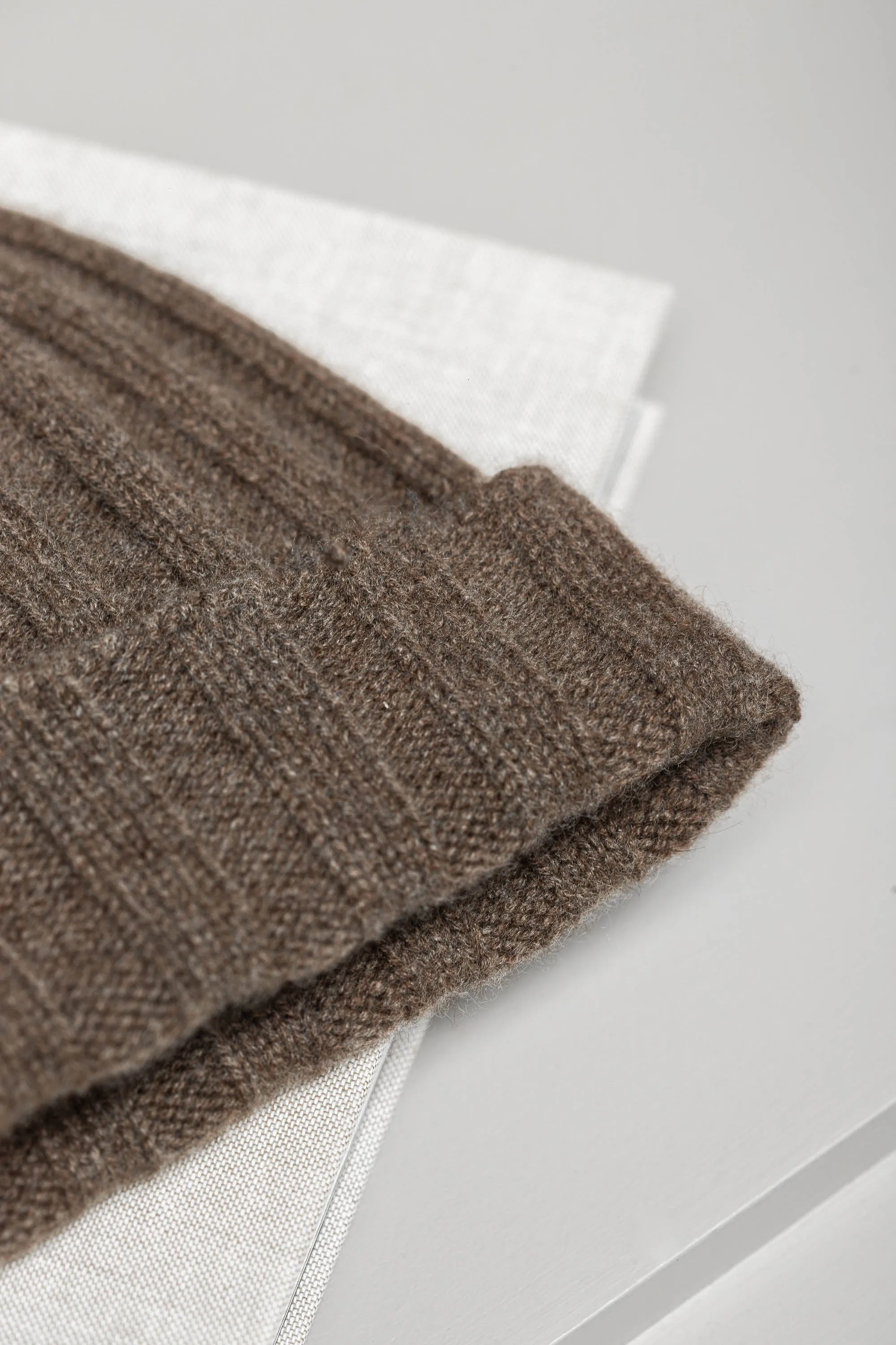 Brown Cashmere rib knit beanie - Made in Italy