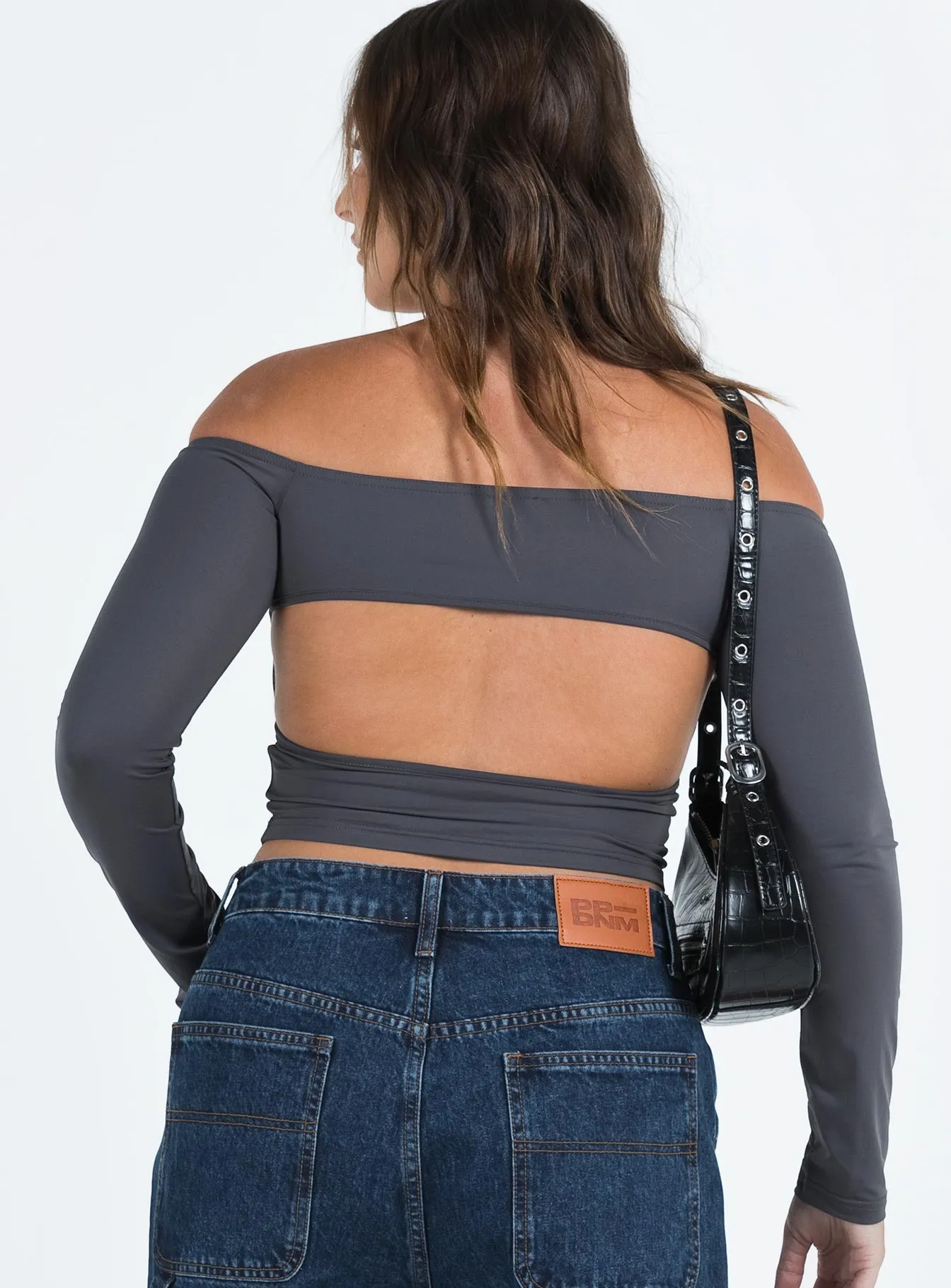 Cloney top slate, off the shoulder