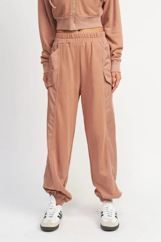 Contrasting Cargo Jogger Pants