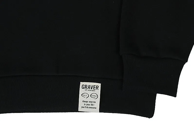 GRAVER | ELBOW DRAWING HEART SMILE SWEATSHIRT