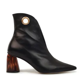 --Lagarde Leather Ankle Boots Black-