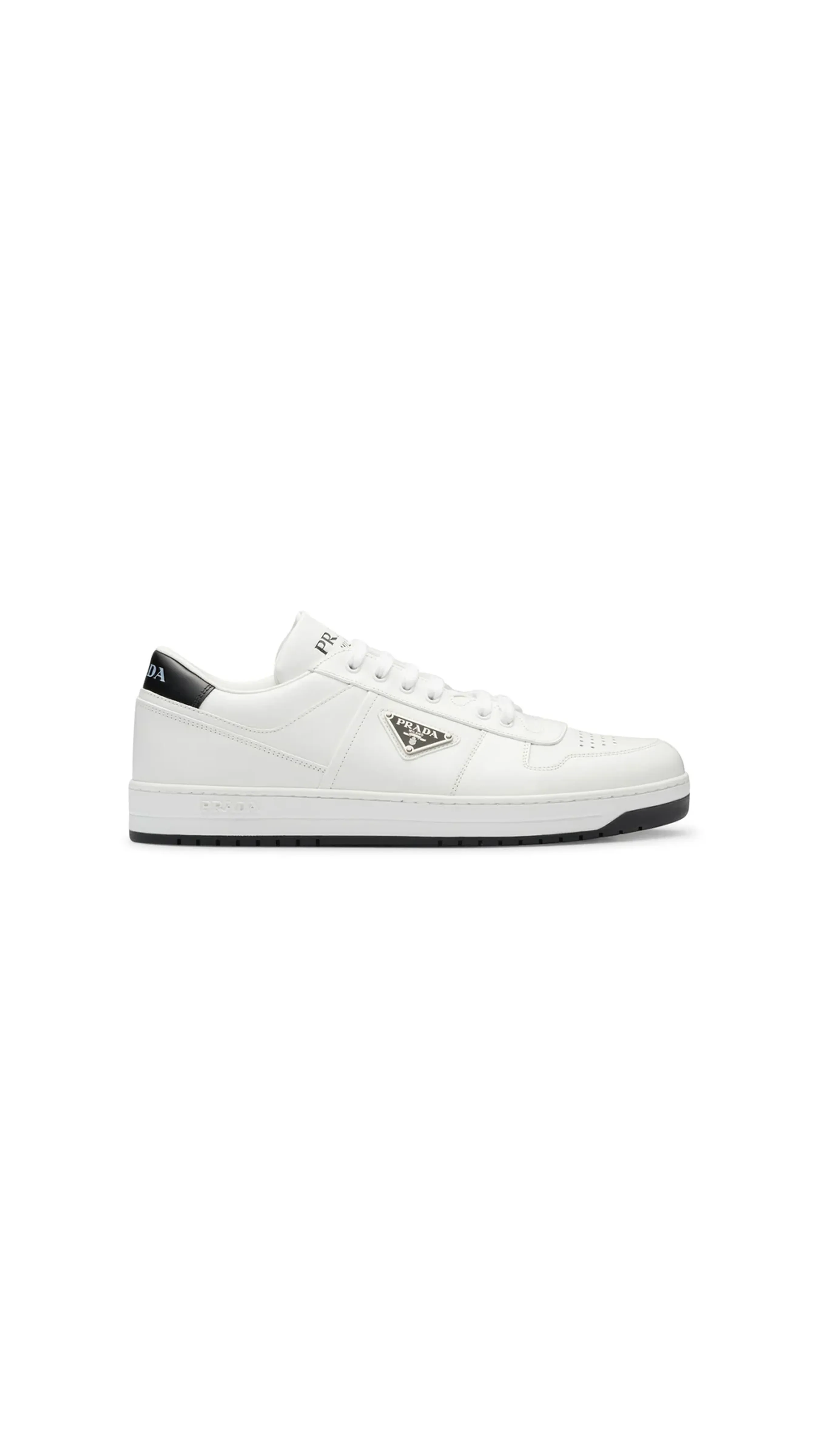 Logo sneakers white