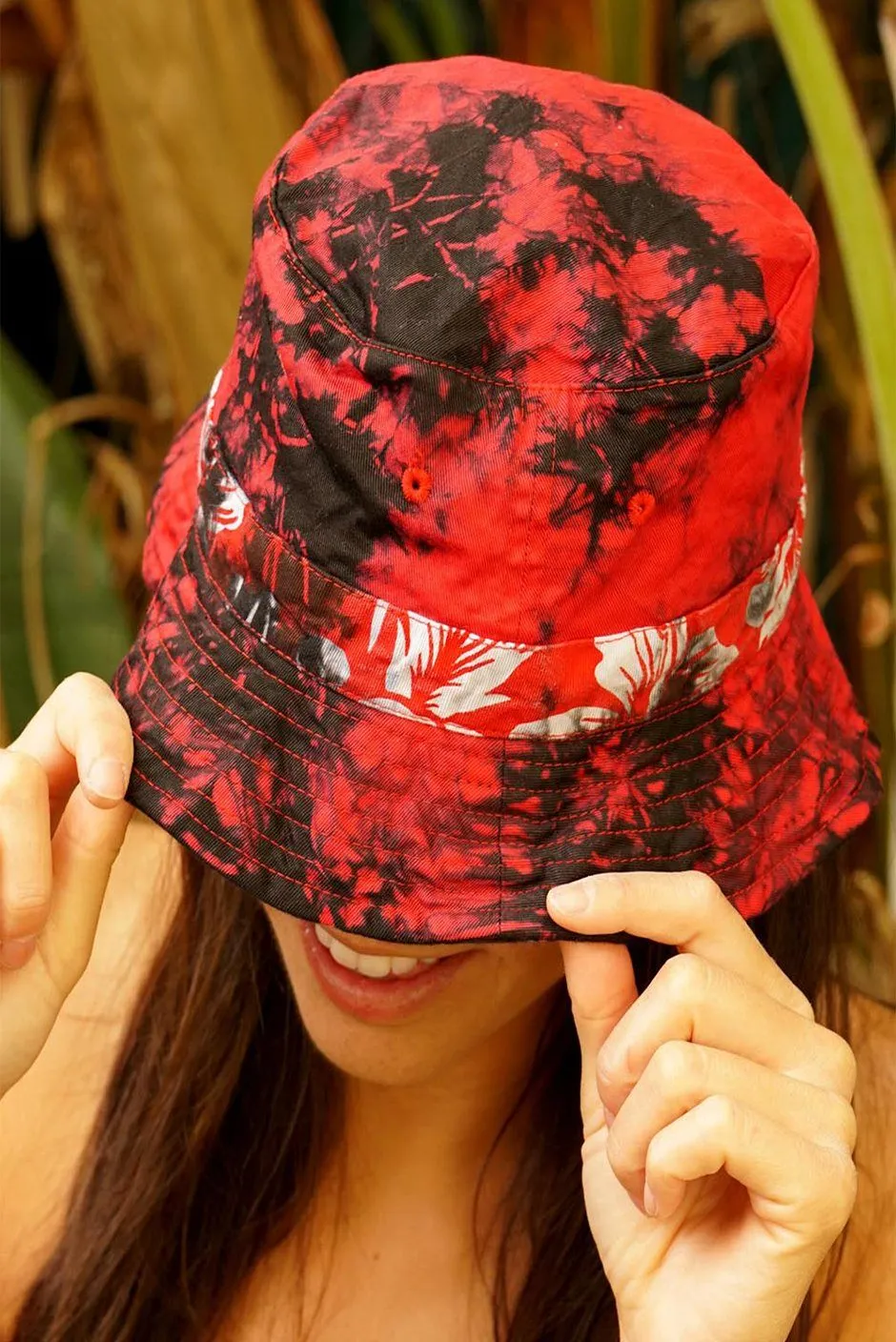 Luna Bucket Hat Lava Tie Dye