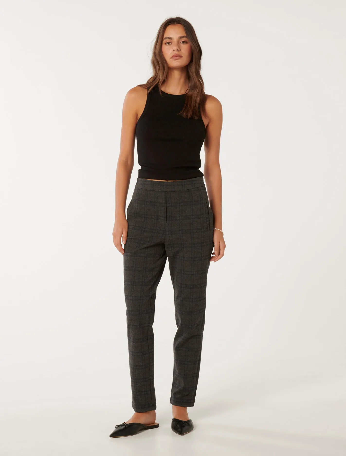 Nelly high-waisted checkered pants