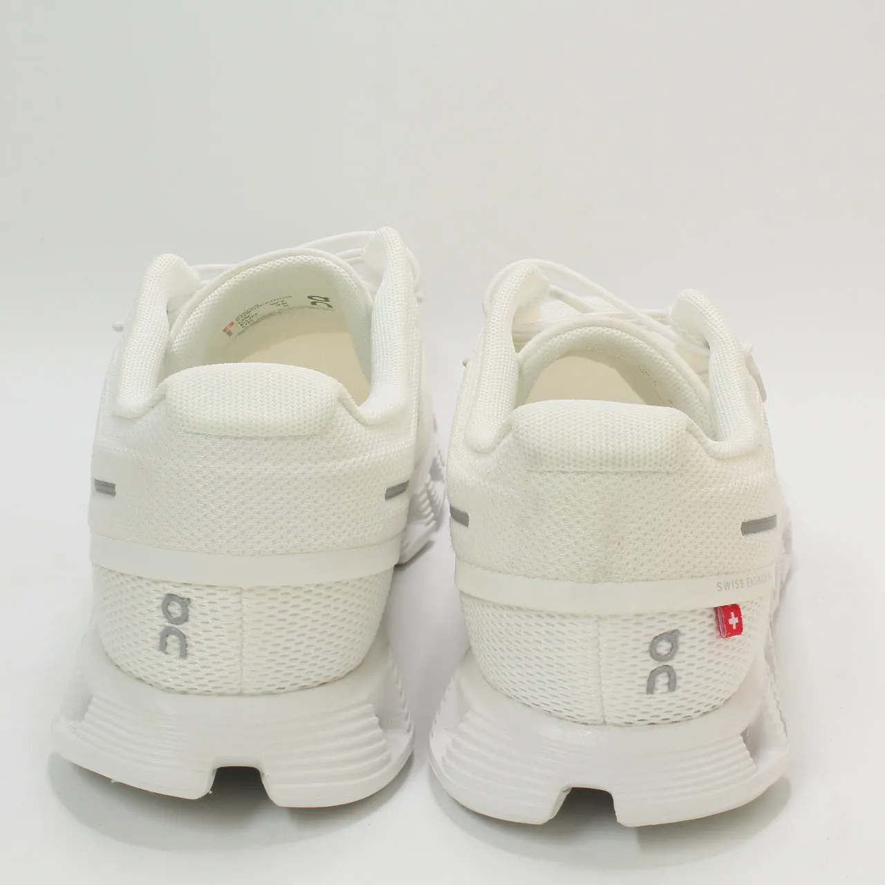 Odd Sizes - On Running Cloud 5 All White F - UK Sizes 4/5