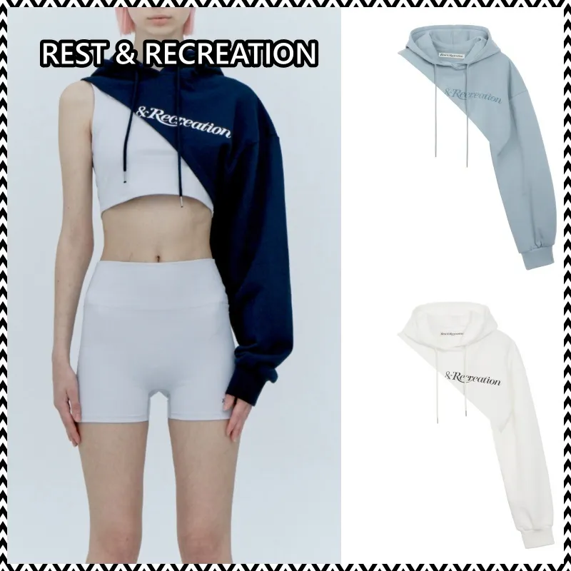 Rest & Recreation | Gender Neutral Street Style Long Sleeve Shirt with Simple Logo