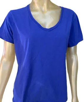 V-neck tee