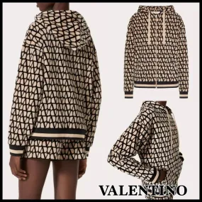 Valentino Monogram long sleeve cotton oversized logo - Street Style