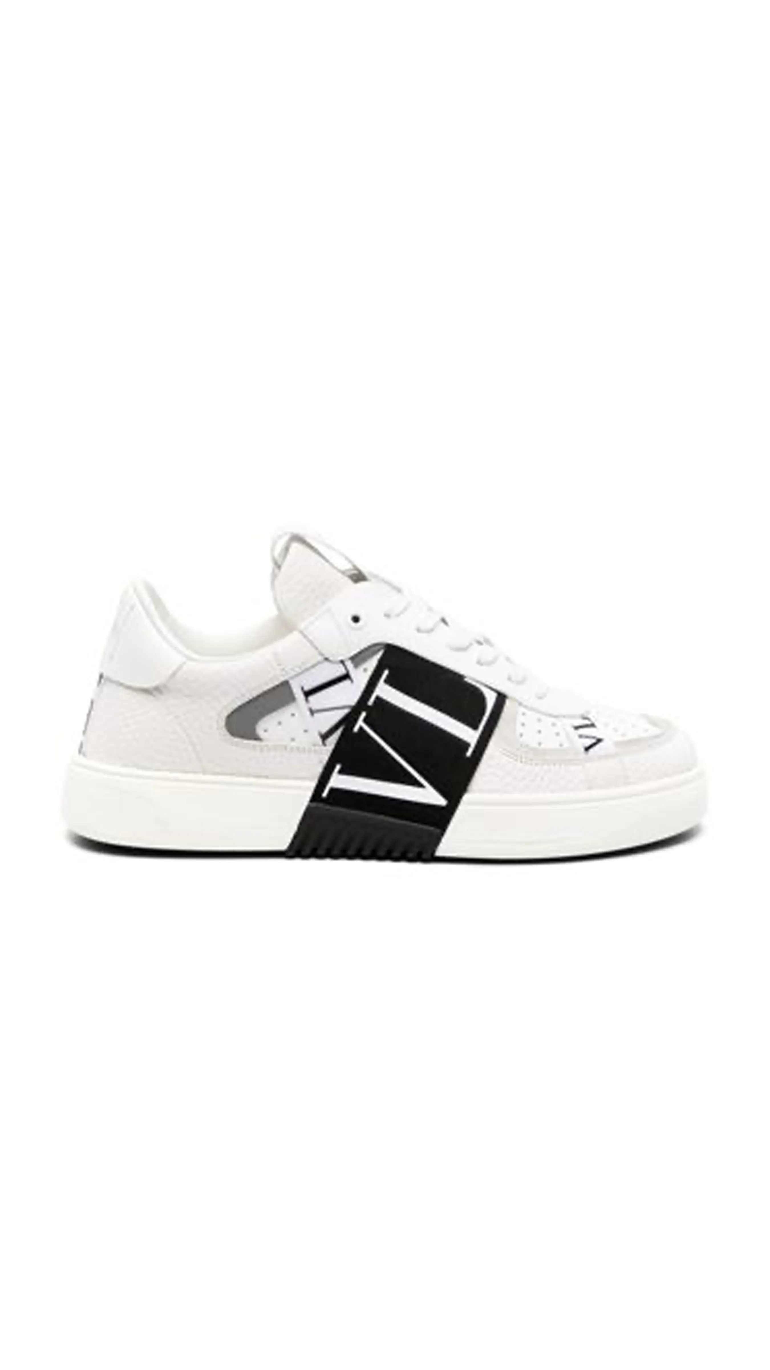 VL7N White and Black Sneakers