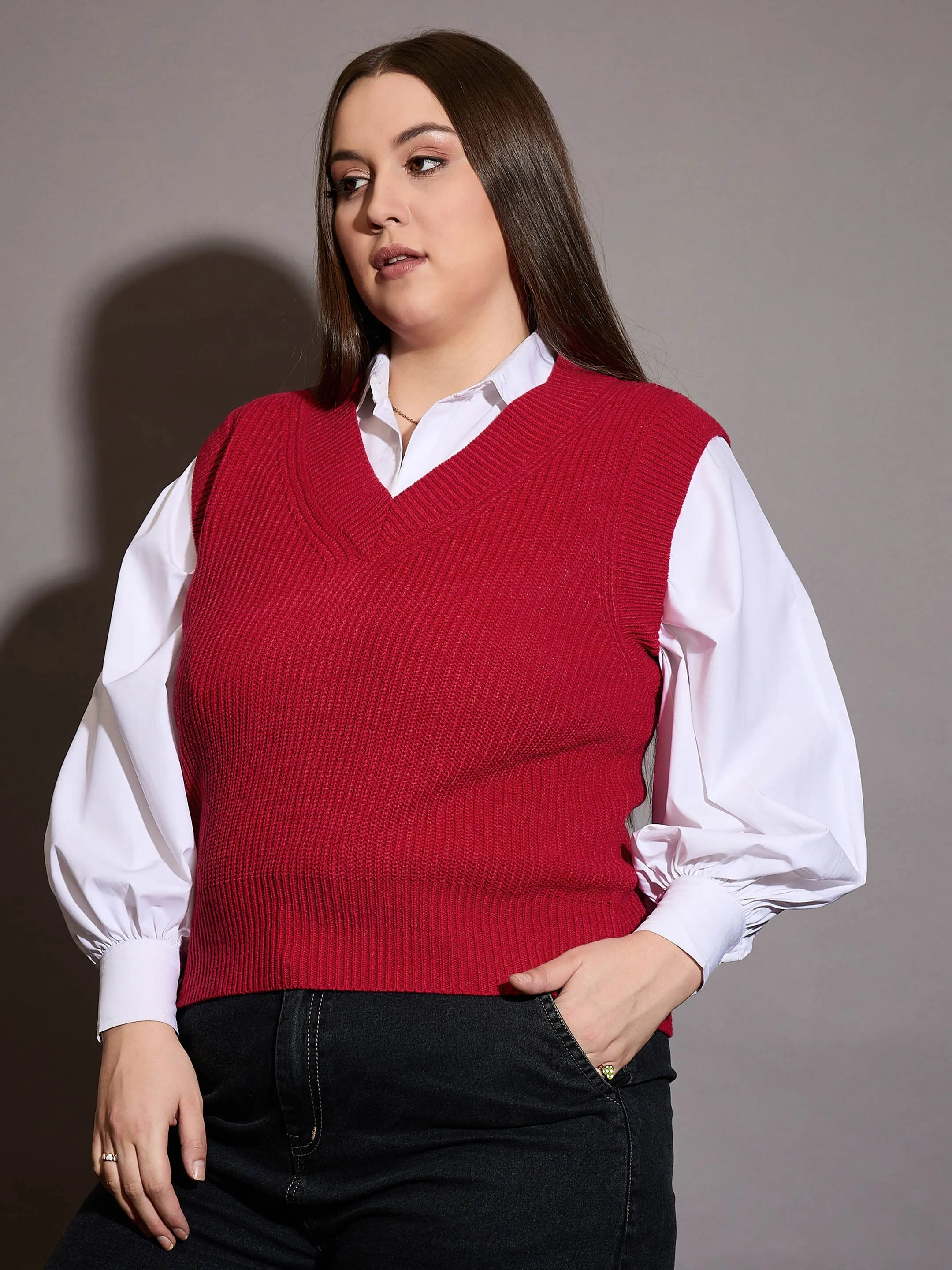 Women Curve Red Solid V-Neck Sweater Vest