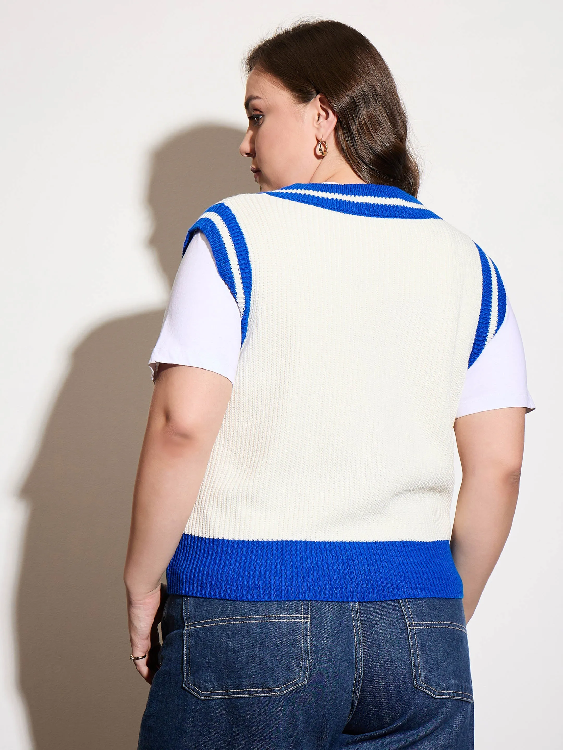 Women Curve Royal Blue & White Striped V-Neck Sweater Vest