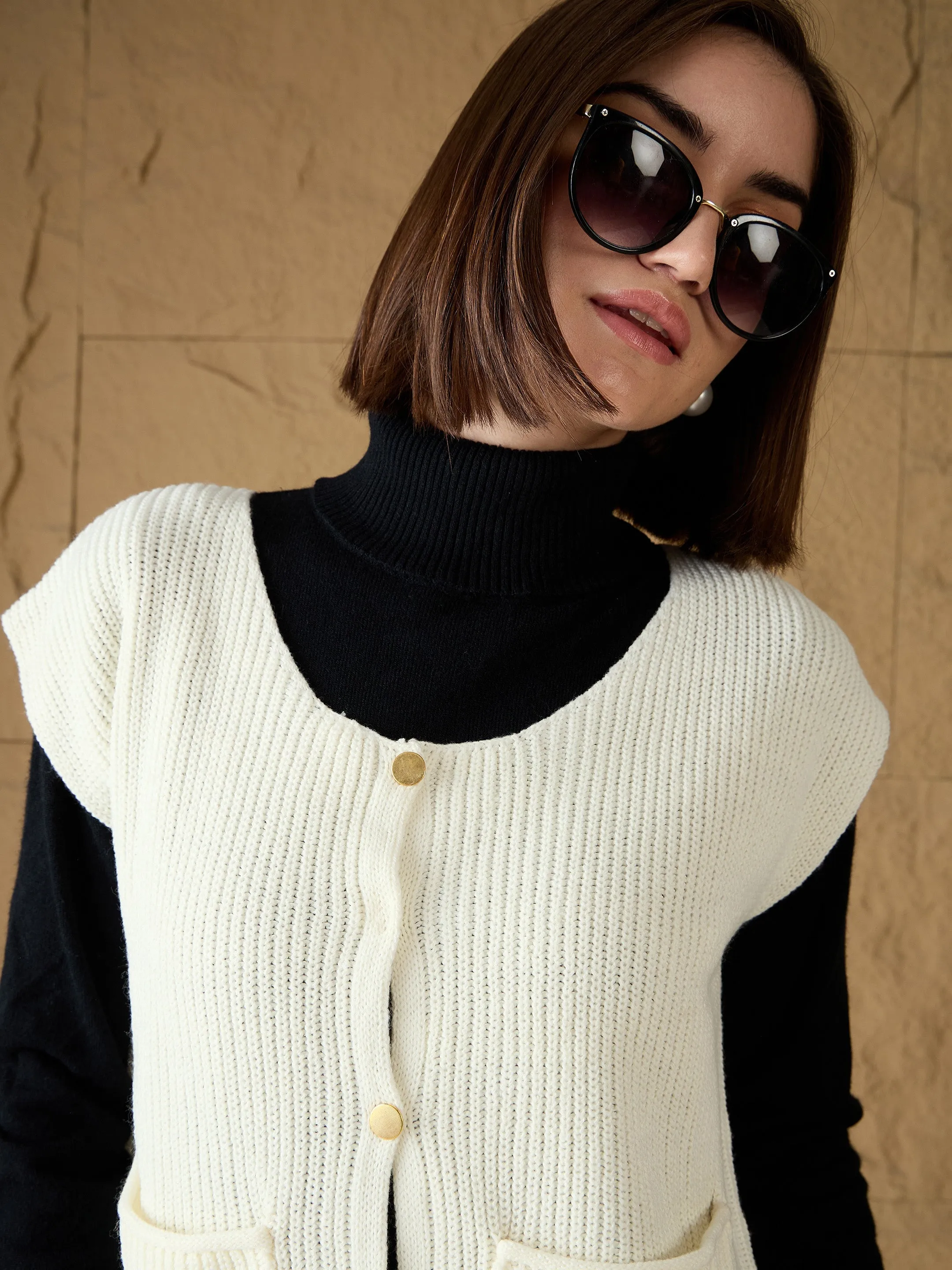 Women White Front Button Extended Sleeves Pocket Sweater